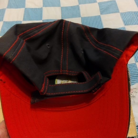 Men's John Deere Hat - Picture 2 of 4